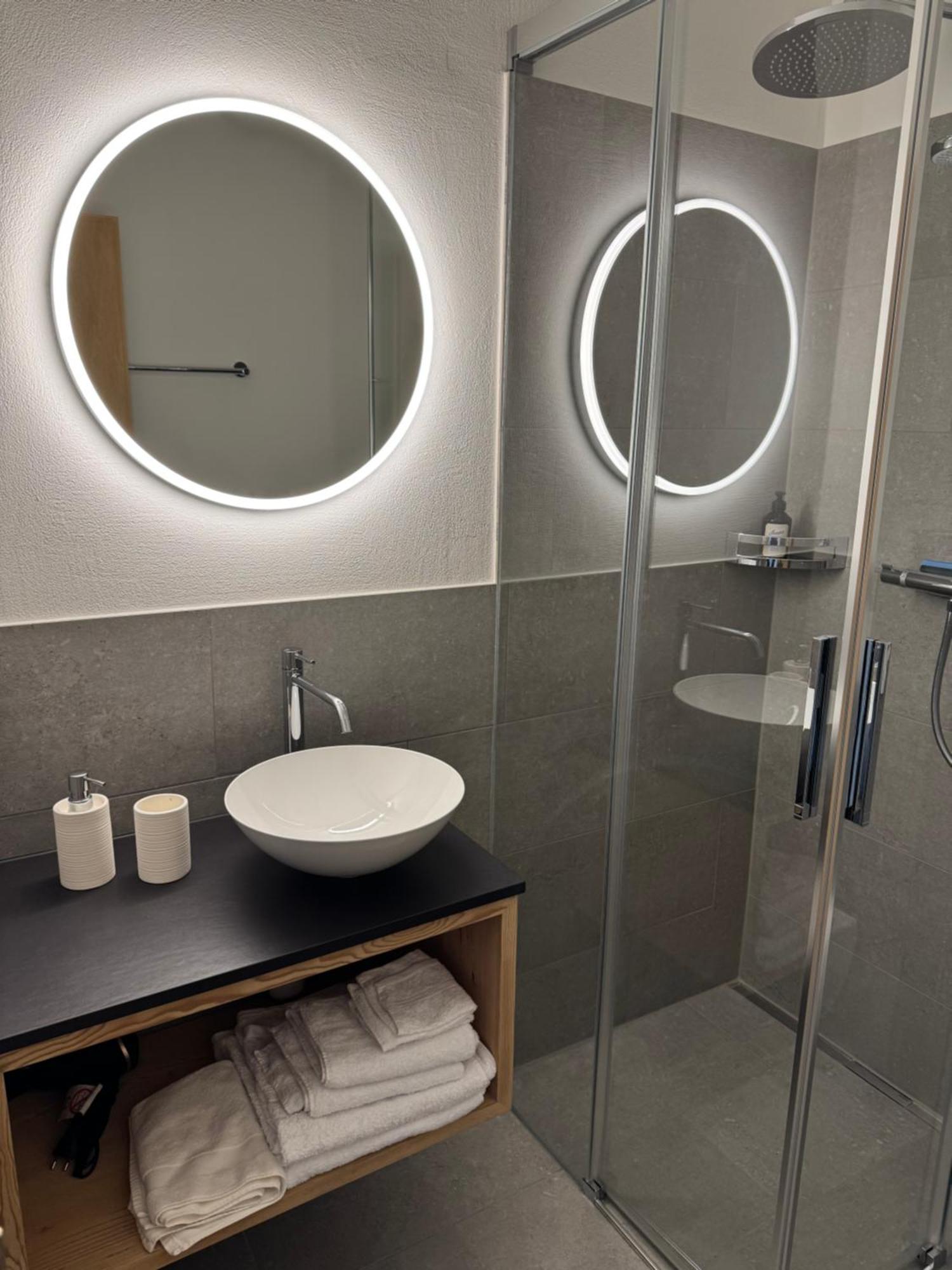 Ustreia Orta Bed & Breakfast Lohn Dış mekan fotoğraf