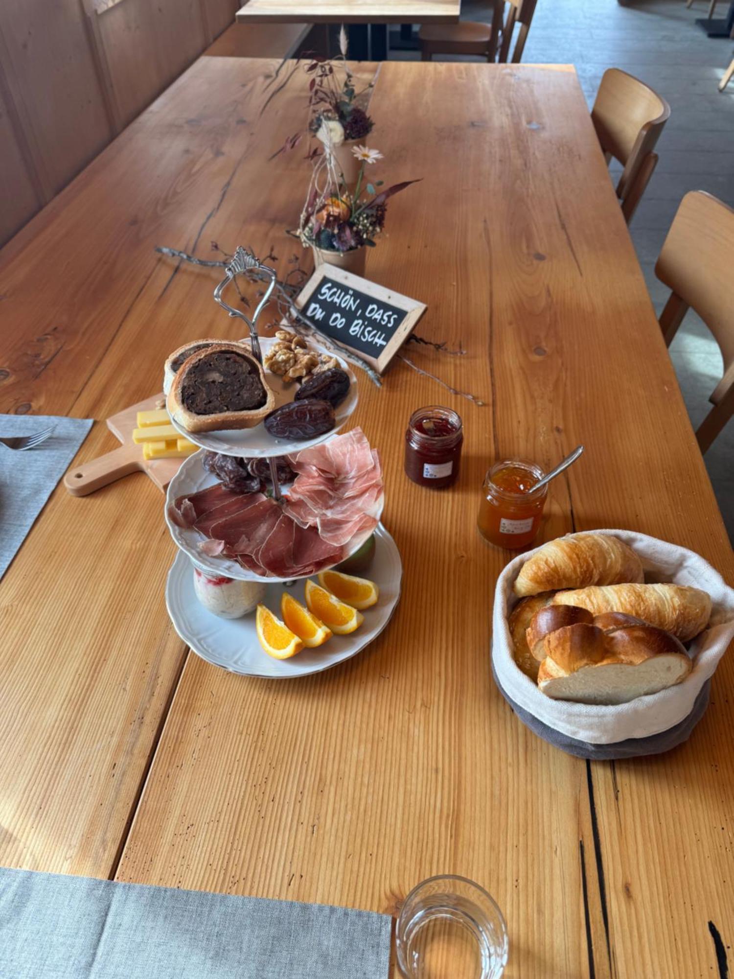 Ustreia Orta Bed & Breakfast Lohn Dış mekan fotoğraf